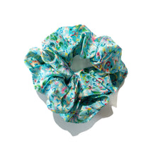 Load image into Gallery viewer, Silk Scrunchies
