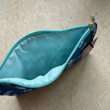 Load image into Gallery viewer, Merlion Pouch in Navy