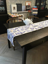 Load image into Gallery viewer, Chinese Porcelain Table Runner