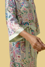 Load image into Gallery viewer, Peranakan Tile Kimono