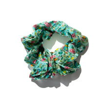 Load image into Gallery viewer, Silk Scrunchies