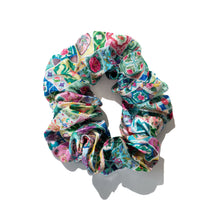 Load image into Gallery viewer, Silk Scrunchies