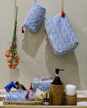 Load image into Gallery viewer, Blue Fans Pouch