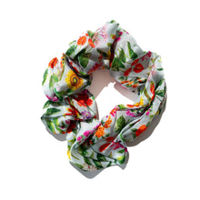 Load image into Gallery viewer, Silk Scrunchies