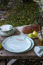 Load image into Gallery viewer, Paaro Dinner Plates