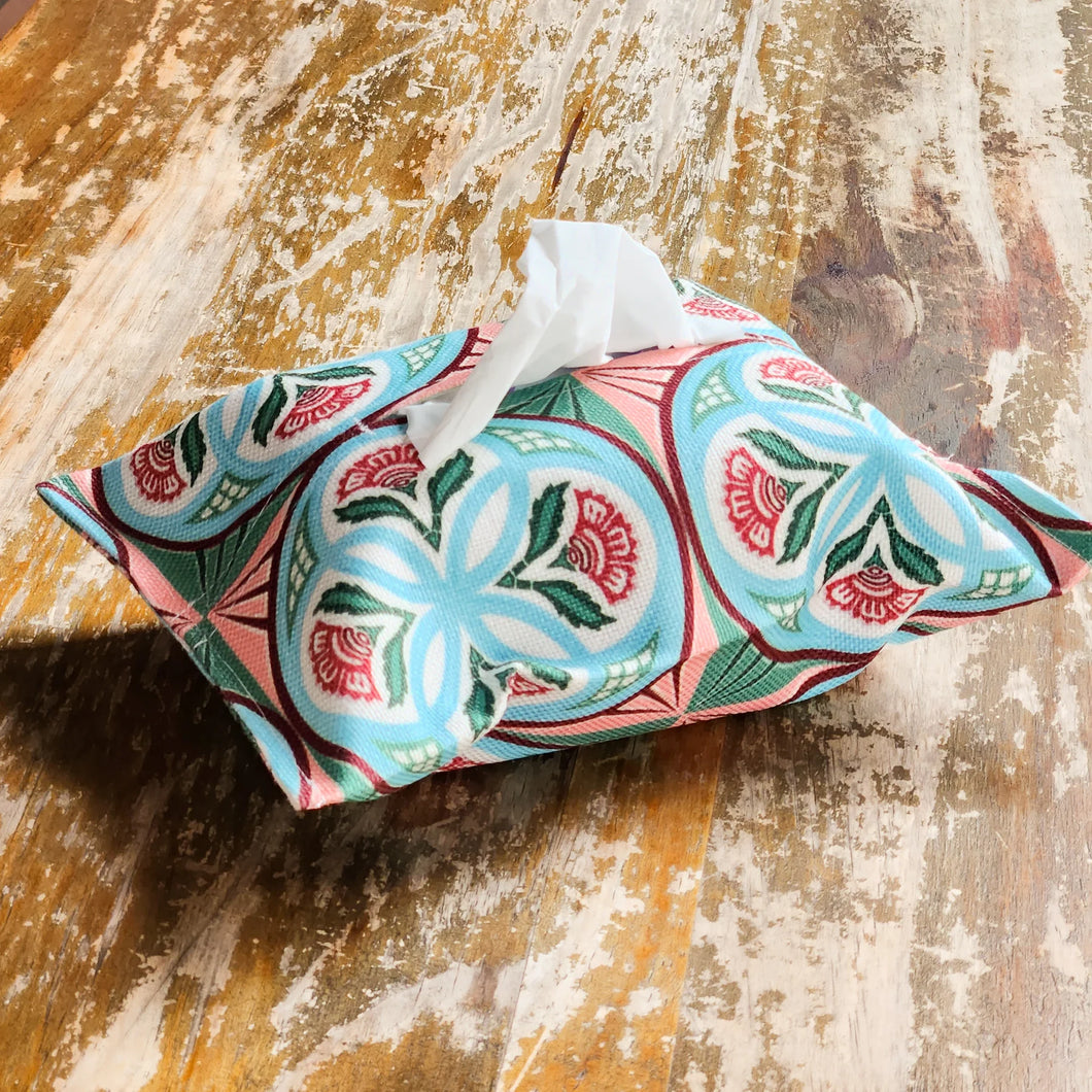 Peranakan Cirlce 4 flowers Tile Fabric Tissue Covers