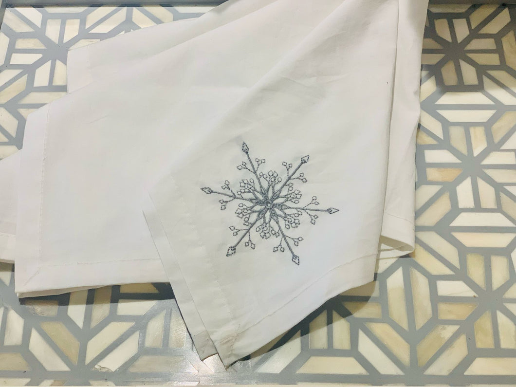 Set of 4 - Snowflake Embroidery Napkins